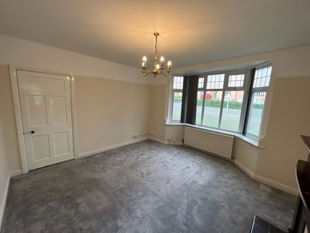 Property photo 3 of 12 Photo 11