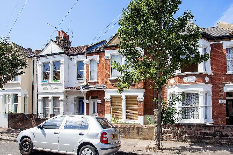 Property photo 1 of 7