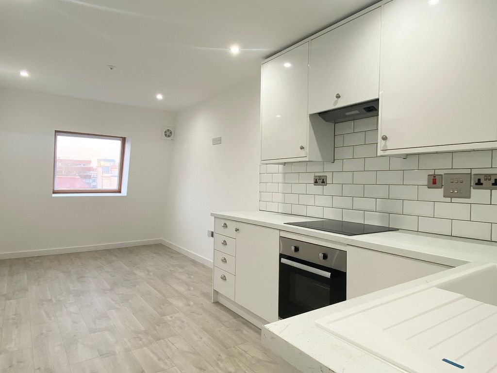 Property photo 1 of 5 Kitchen