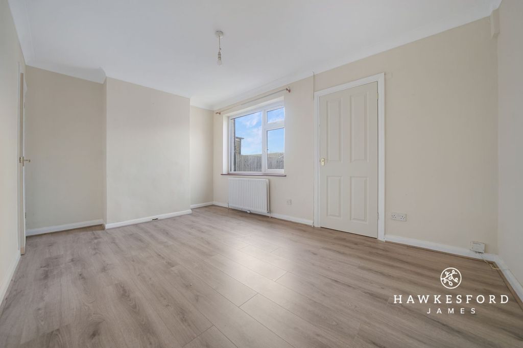 Property photo 3 of 9 West Lane, Sittingbourne - Dining Room