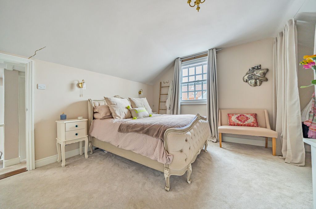 Additional image 10 of 2 bed flat for saleBury St Edmunds, Suffolk IP33