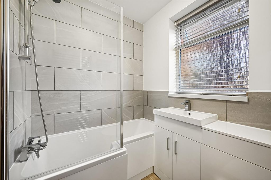 Property photo 3 of 11 1.Jpg