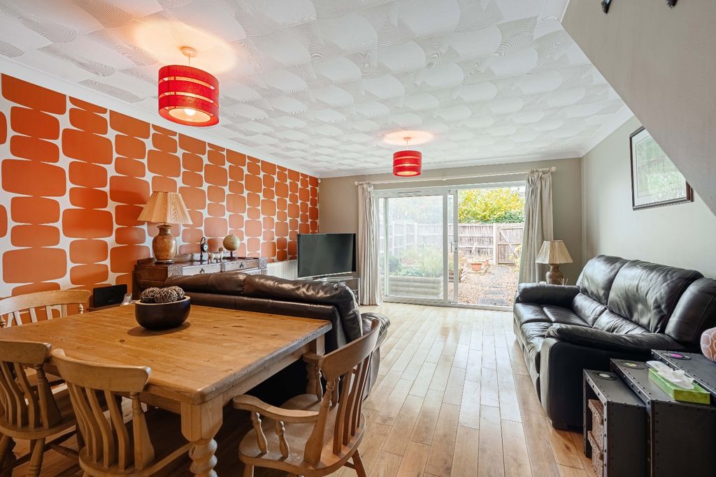 Property photo 1 of 16 3737362