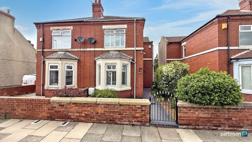 Property photo 1 of 27