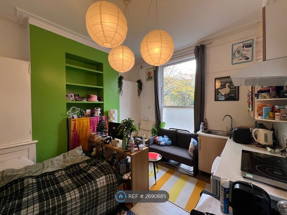 Property photo 1 of 17