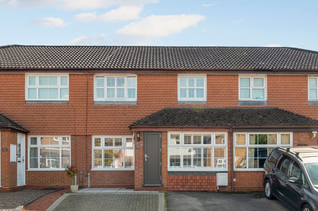 Property photo 2 of 17