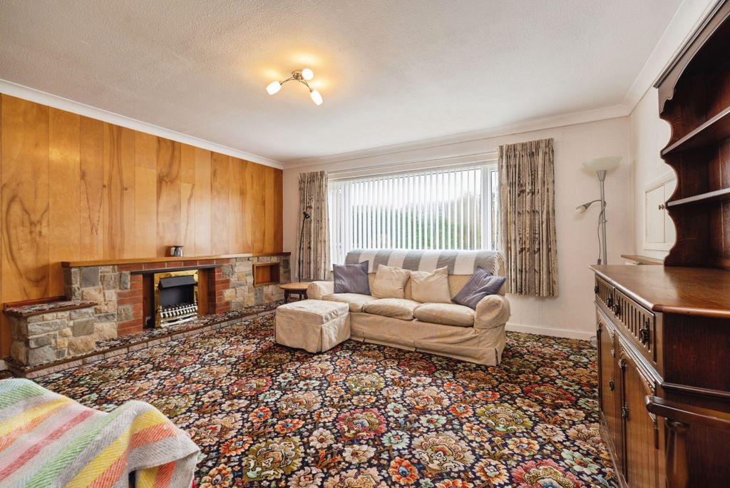 Property photo 3 of 16 Pbox-Img.Jpg