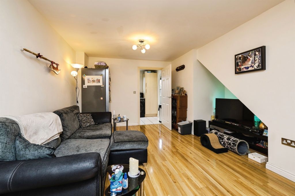 Property photo 3 of 16