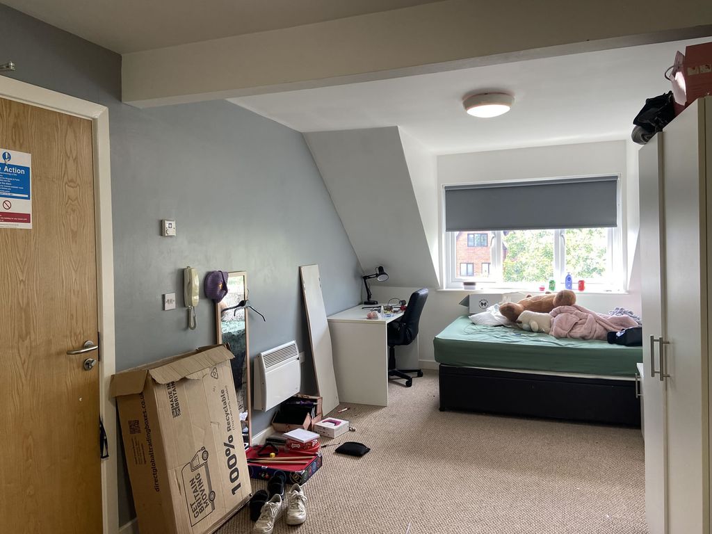 Property photo 3 of 8 Alls94384854520260619-Interior-8-Fprjdlz1O7Uuxs5J.Jpg