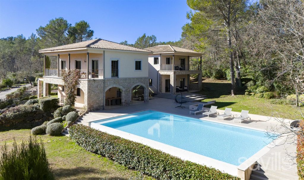 Property photo 1 of 10 Exceptional Contemporary Villa