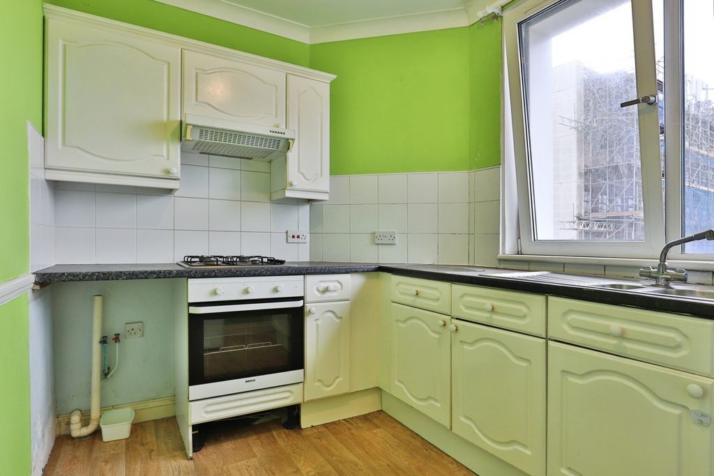 Property photo 3 of 20 Pbox-Img.Jpg