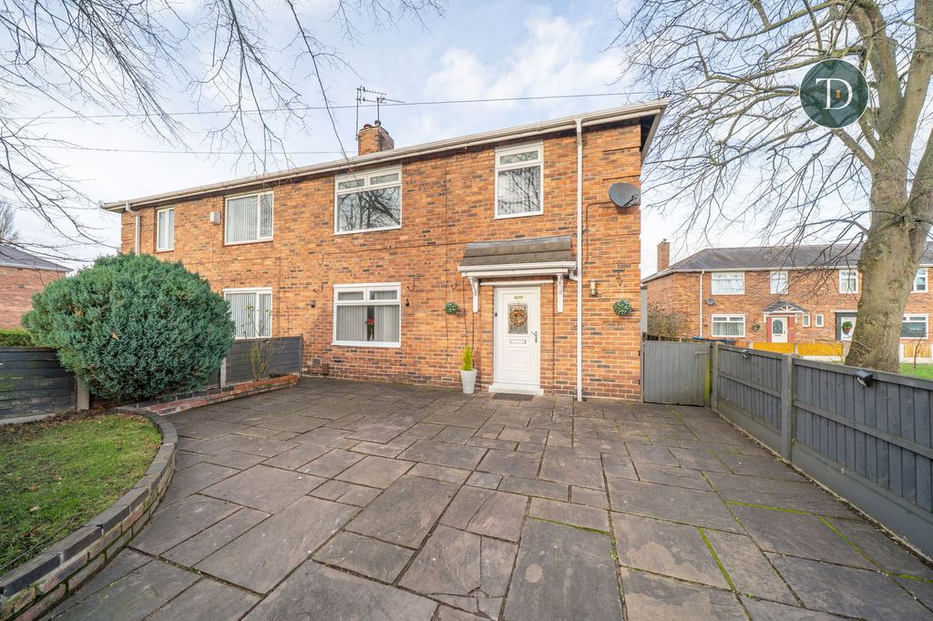 Property photo 1 of 25