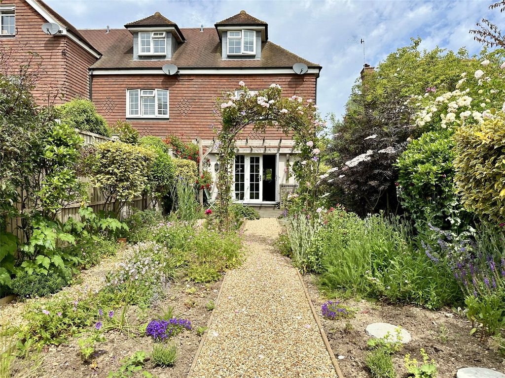 Property photo 1 of 14 Garden