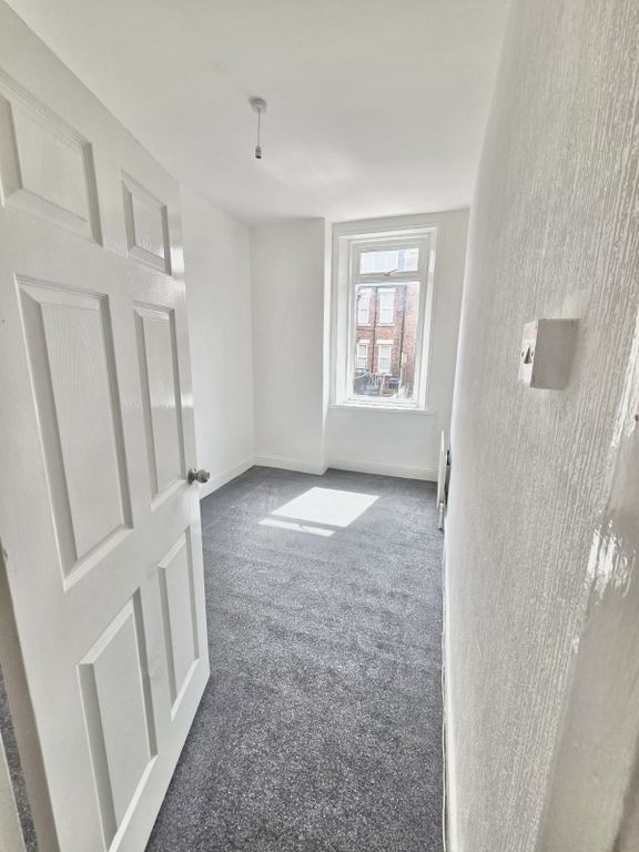 Property photo 3 of 11 Gallery