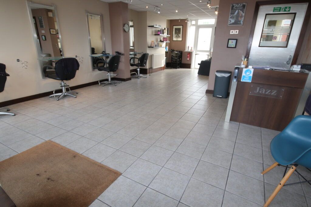 Property photo 3 of 5