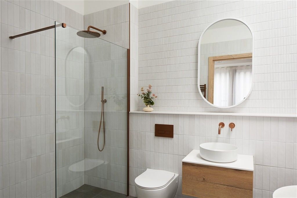 Property photo 3 of 10 Show Home En-Suite