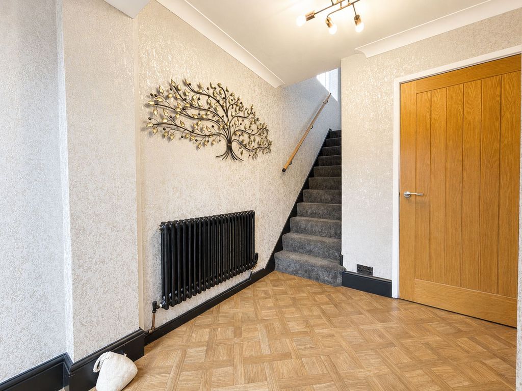 Property photo 2 of 20 Hallway