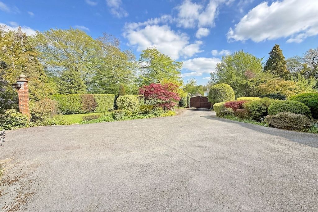 Additional image 19 of 5 bed detached house for sale31 Fulwith Mill Lane, Harrogate HG2