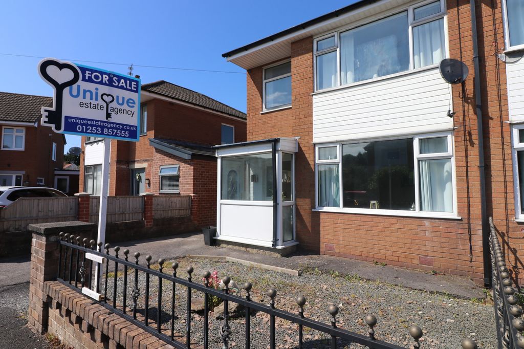Property photo 1 of 26
