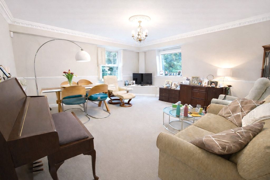 Property photo 2 of 12 Picture No. 18