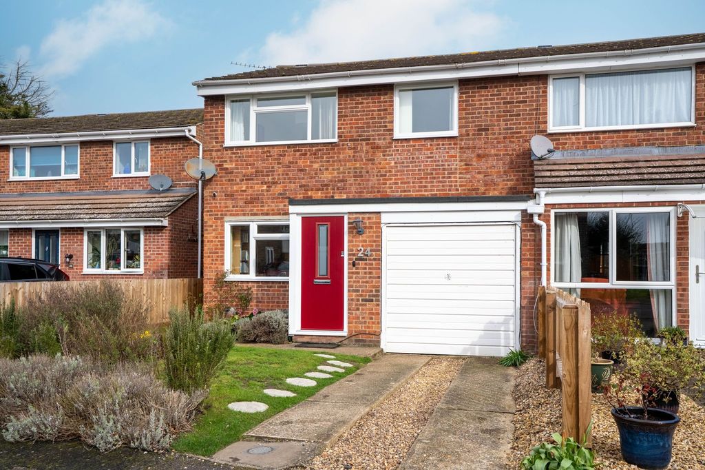 Property photo 1 of 12