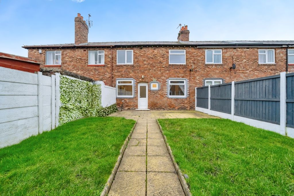 Property photo 2 of 21 Rear