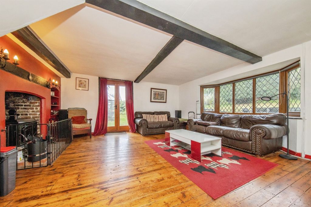 Property photo 2 of 33