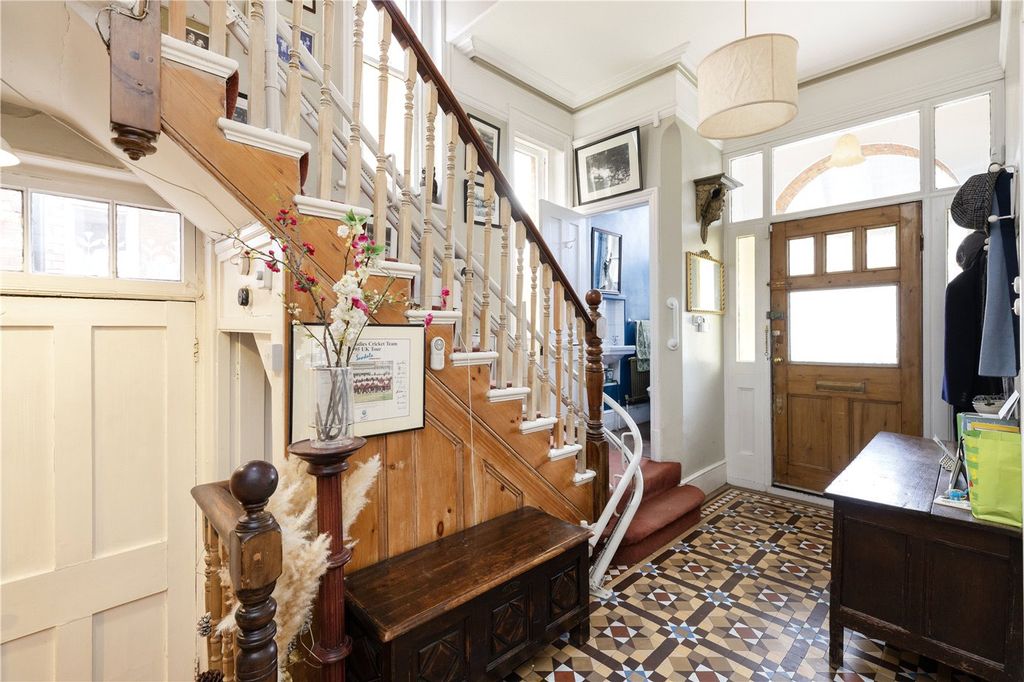 Property photo 3 of 9 Picture No. 11