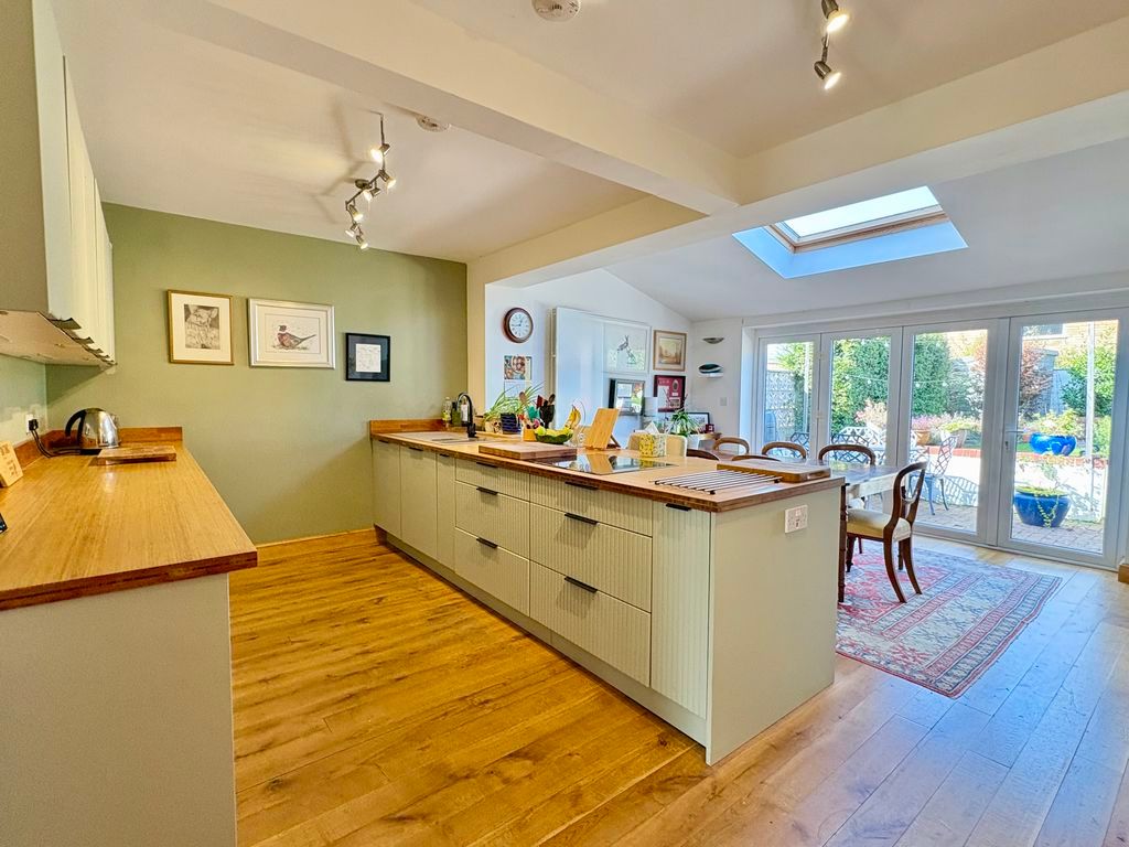 Property photo 2 of 20 Kitchen/Diner