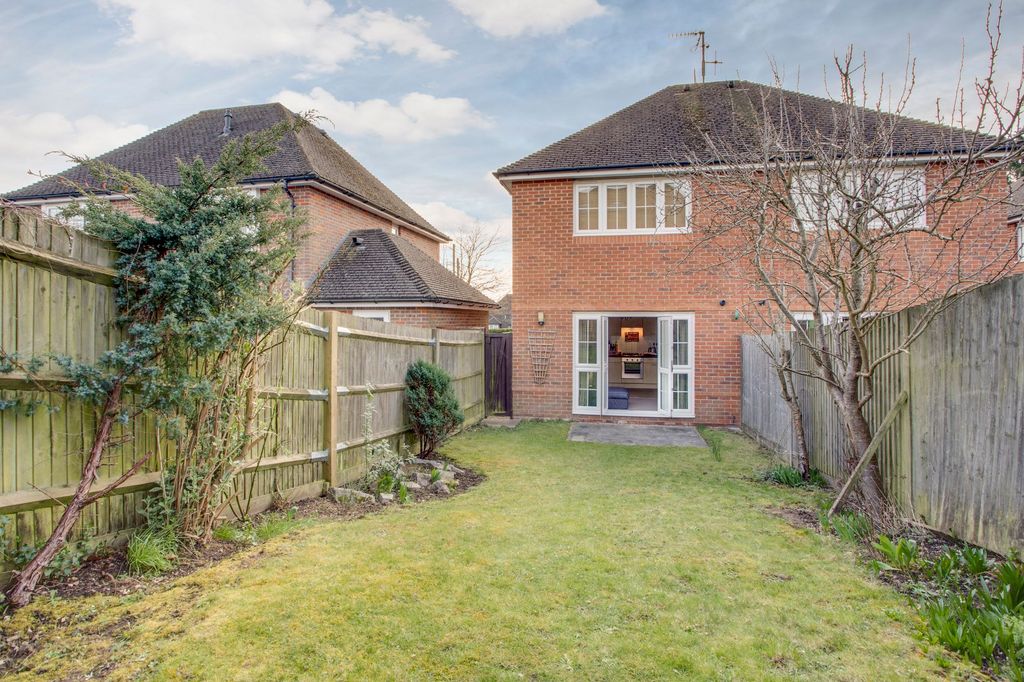 Property photo 1 of 9