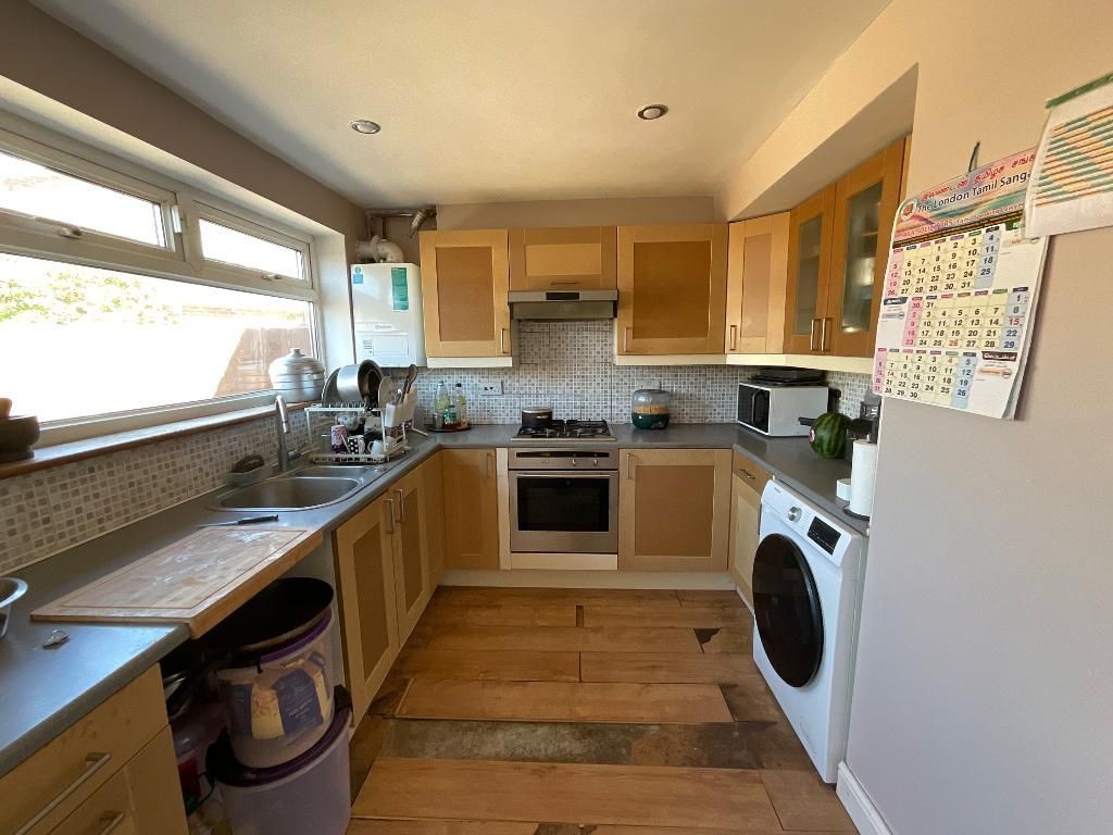 Property photo 2 of 16 Kitchen 14'8 x 9'1