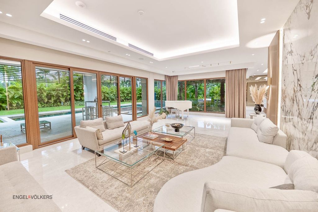 Property photo 3 of 39