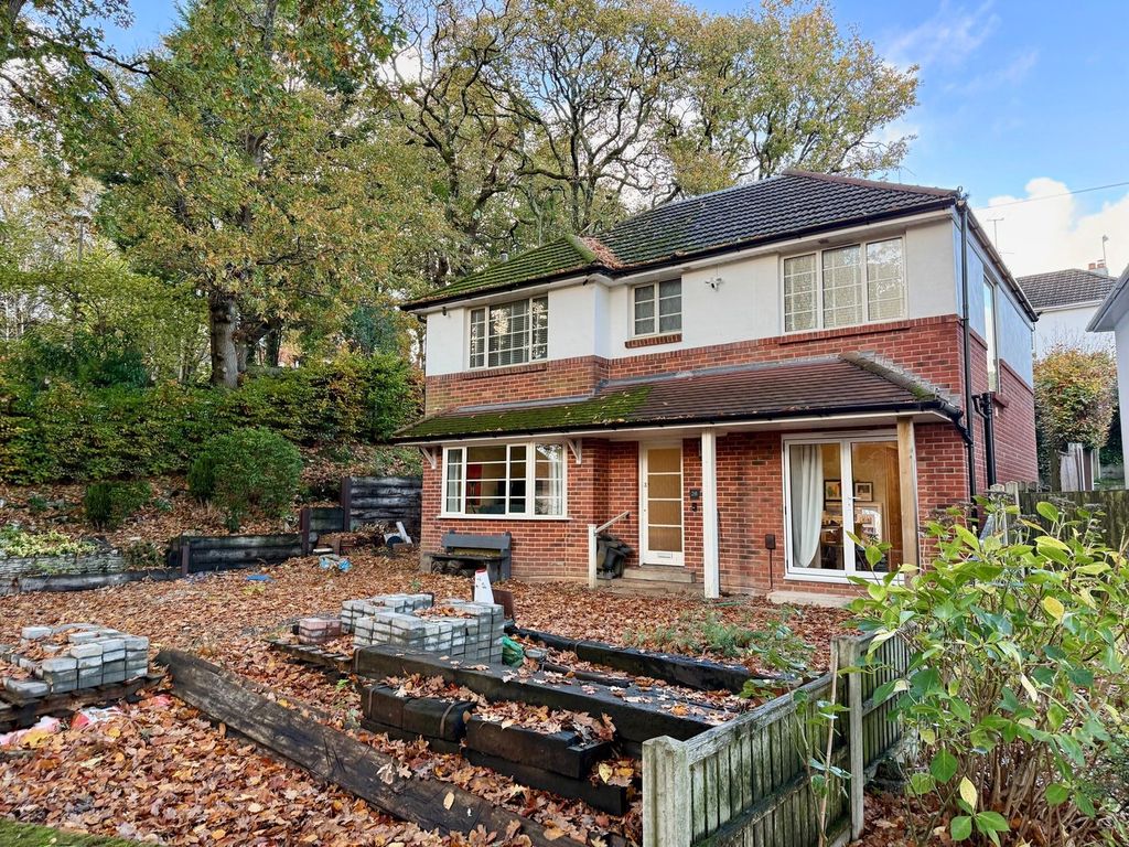 Property photo 1 of 32