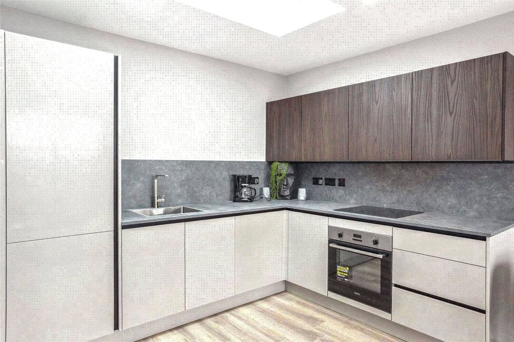 Property photo 2 of 10 Kitchen