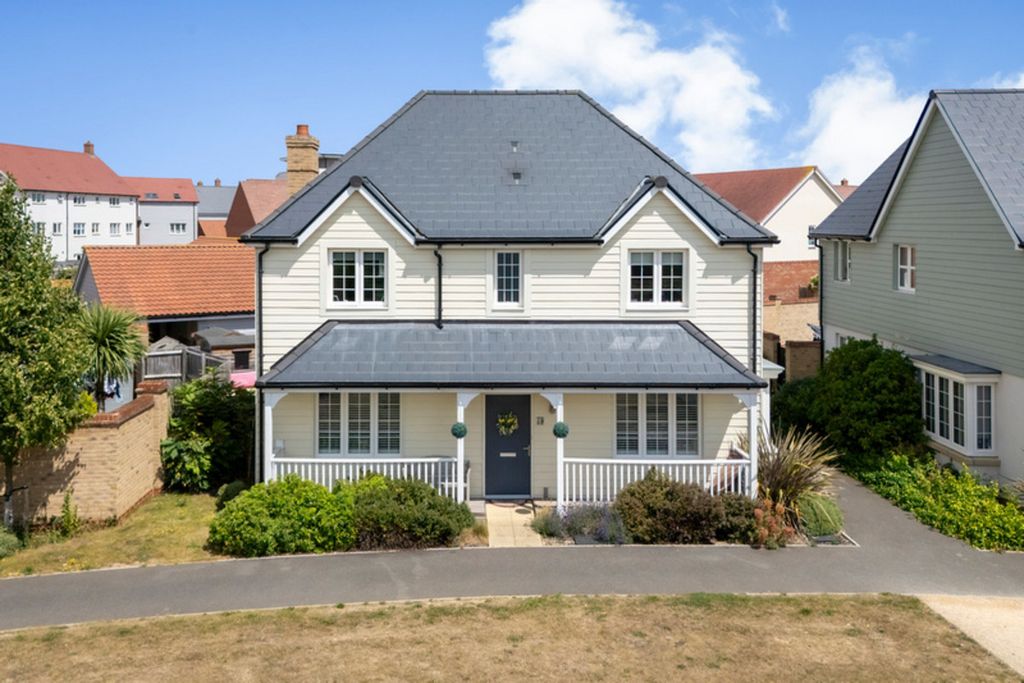 Property photo 1 of 34