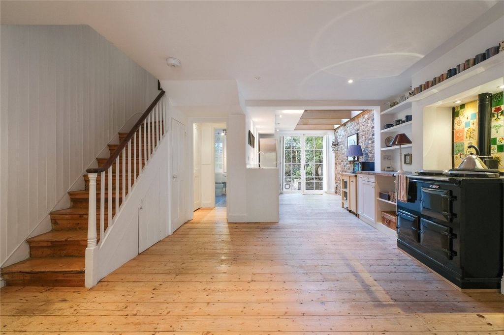 Property photo 1 of 14 Picture No. 11