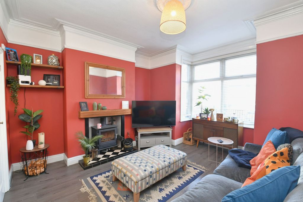 Property photo 2 of 16