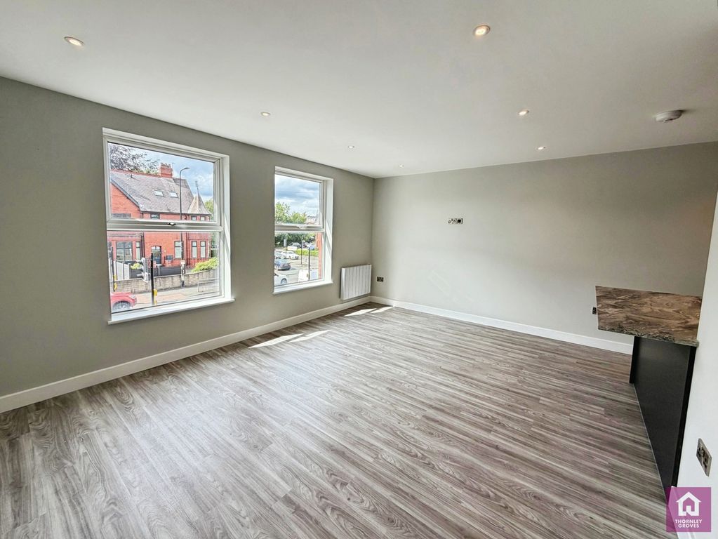Property photo 3 of 8 Pbox-Img.Jpg