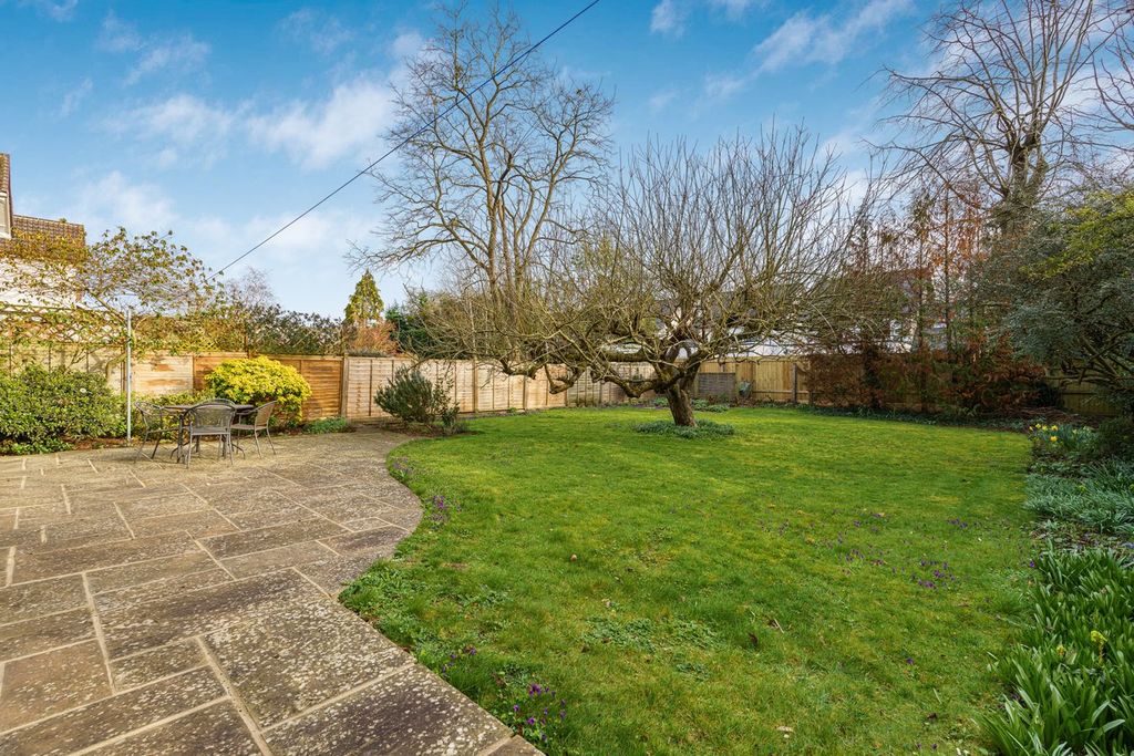 Property photo 2 of 18