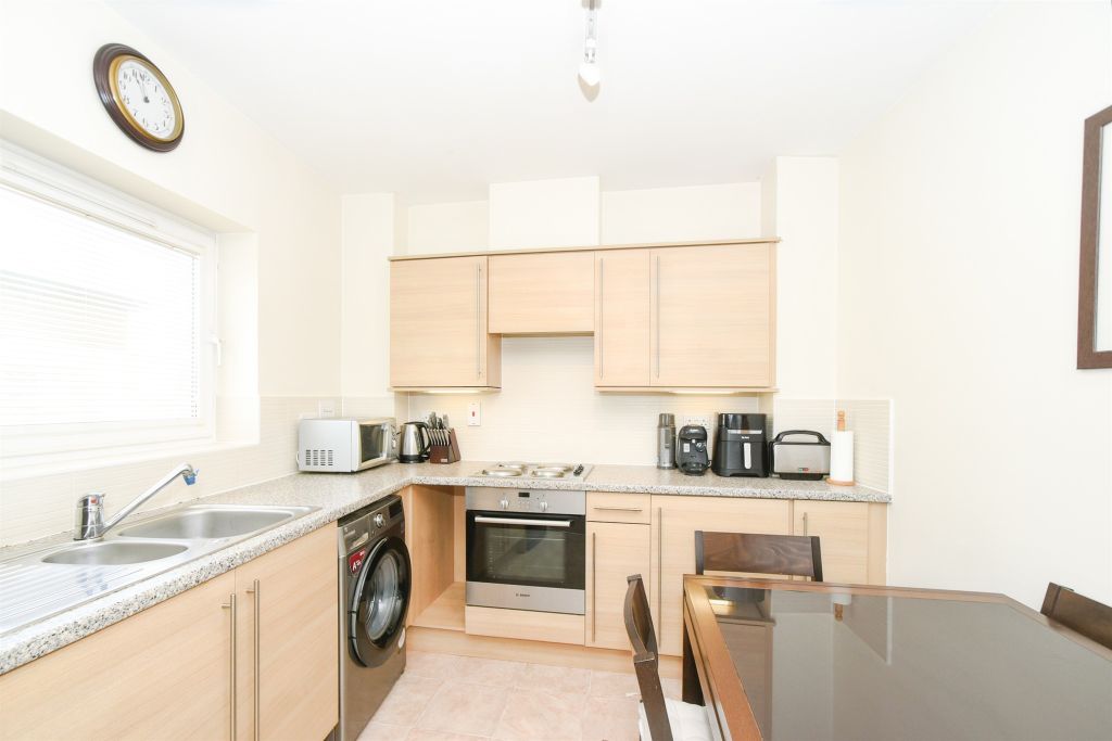 Property photo 3 of 13