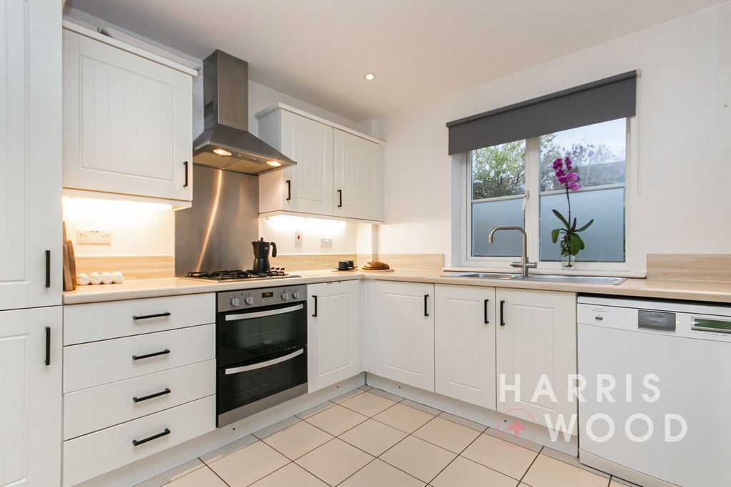 Property photo 2 of 35 4669453