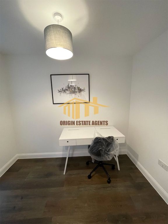 Property photo 2 of 19 Picture No. 02