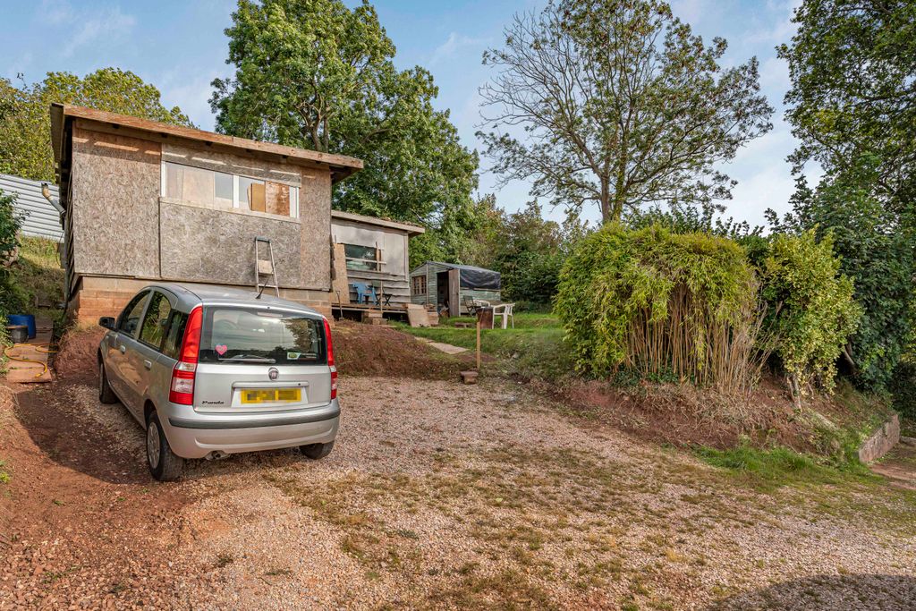 Property photo 3 of 13