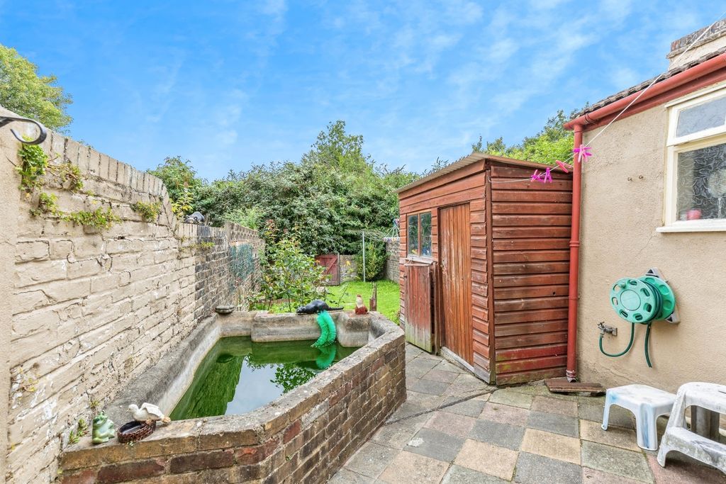 Property photo 3 of 34 Photo