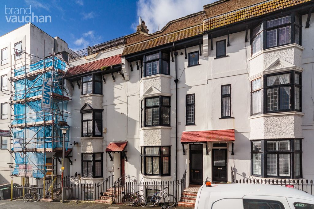 Property photo 1 of 6 Exterior