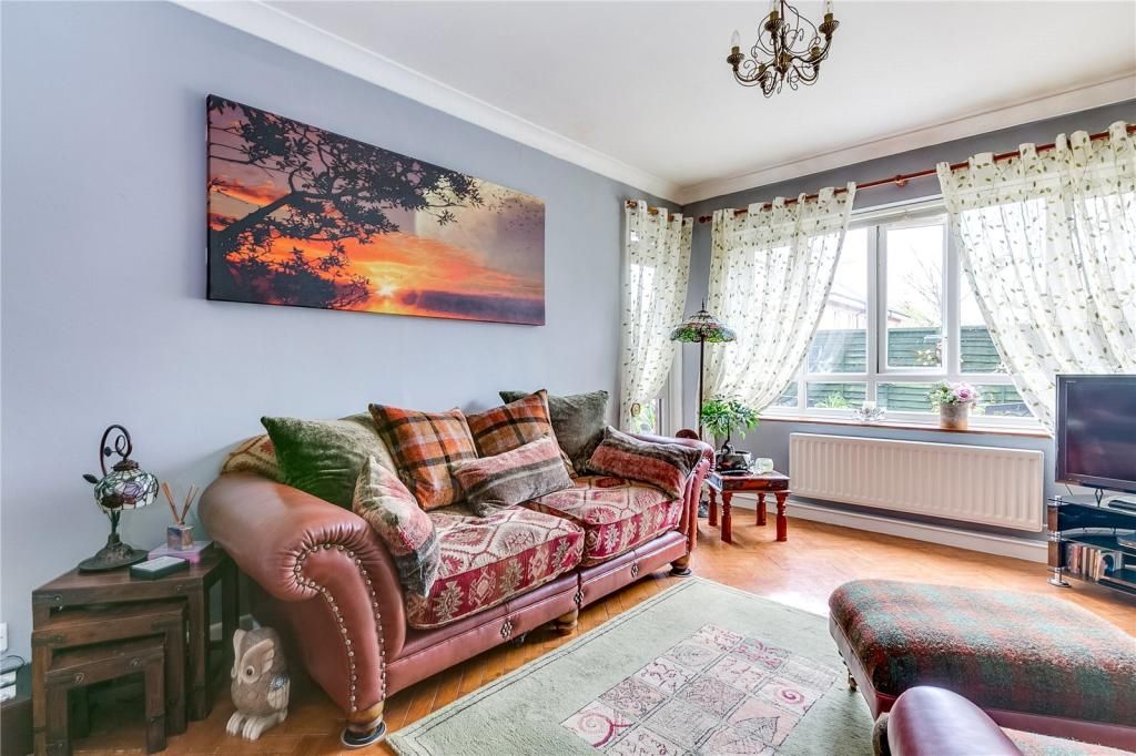 Property photo 2 of 9 Photo 1