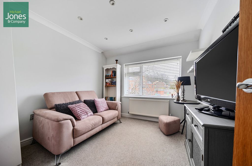 Property photo 3 of 13 Living Room