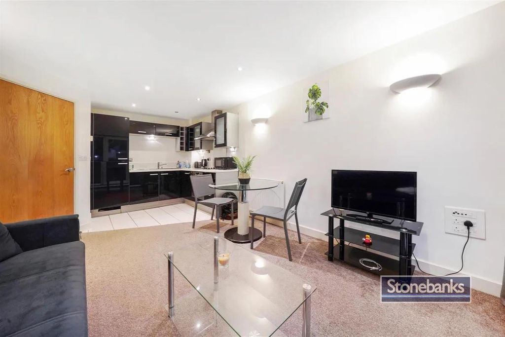 Property photo 3 of 10 7.Png