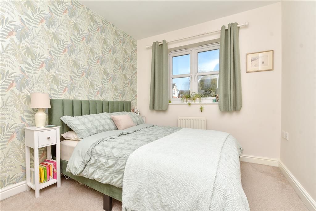 Property photo 1 of 19 Bedroom 2