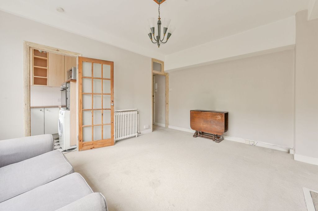 Property photo 2 of 7